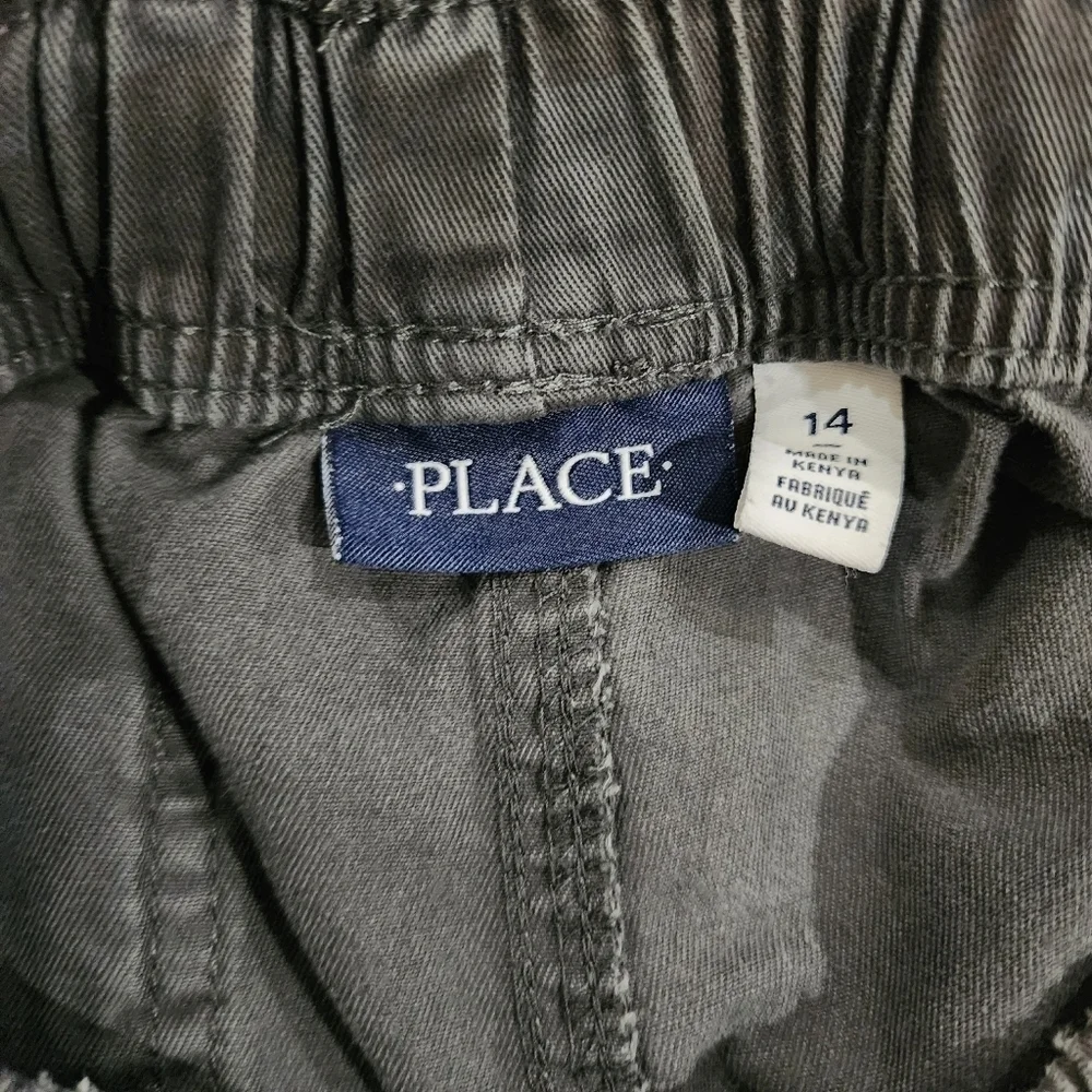 Children's Place gray camouflage pants Size 14